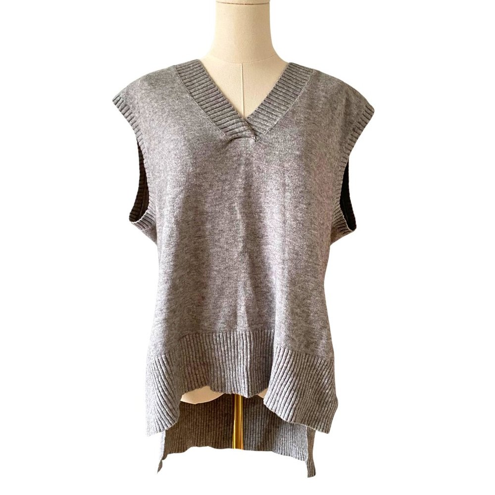 Beige Botany Heather Grey Oversized Vest (SM/M)